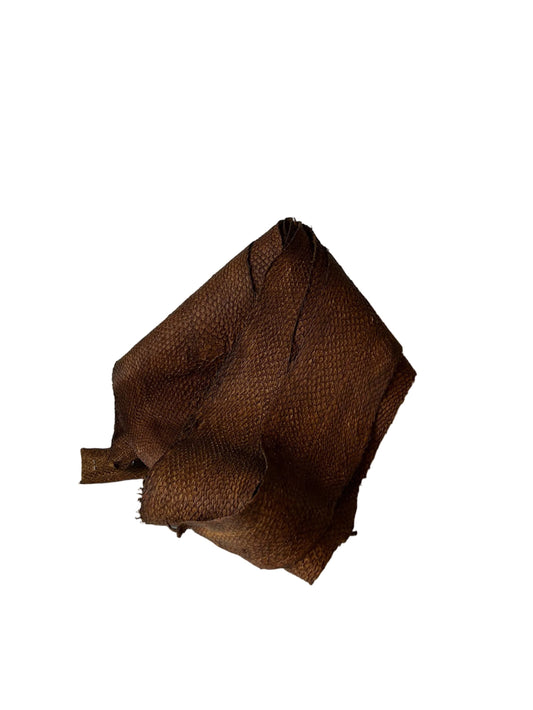 Lakseskinn - Hasselnøtt