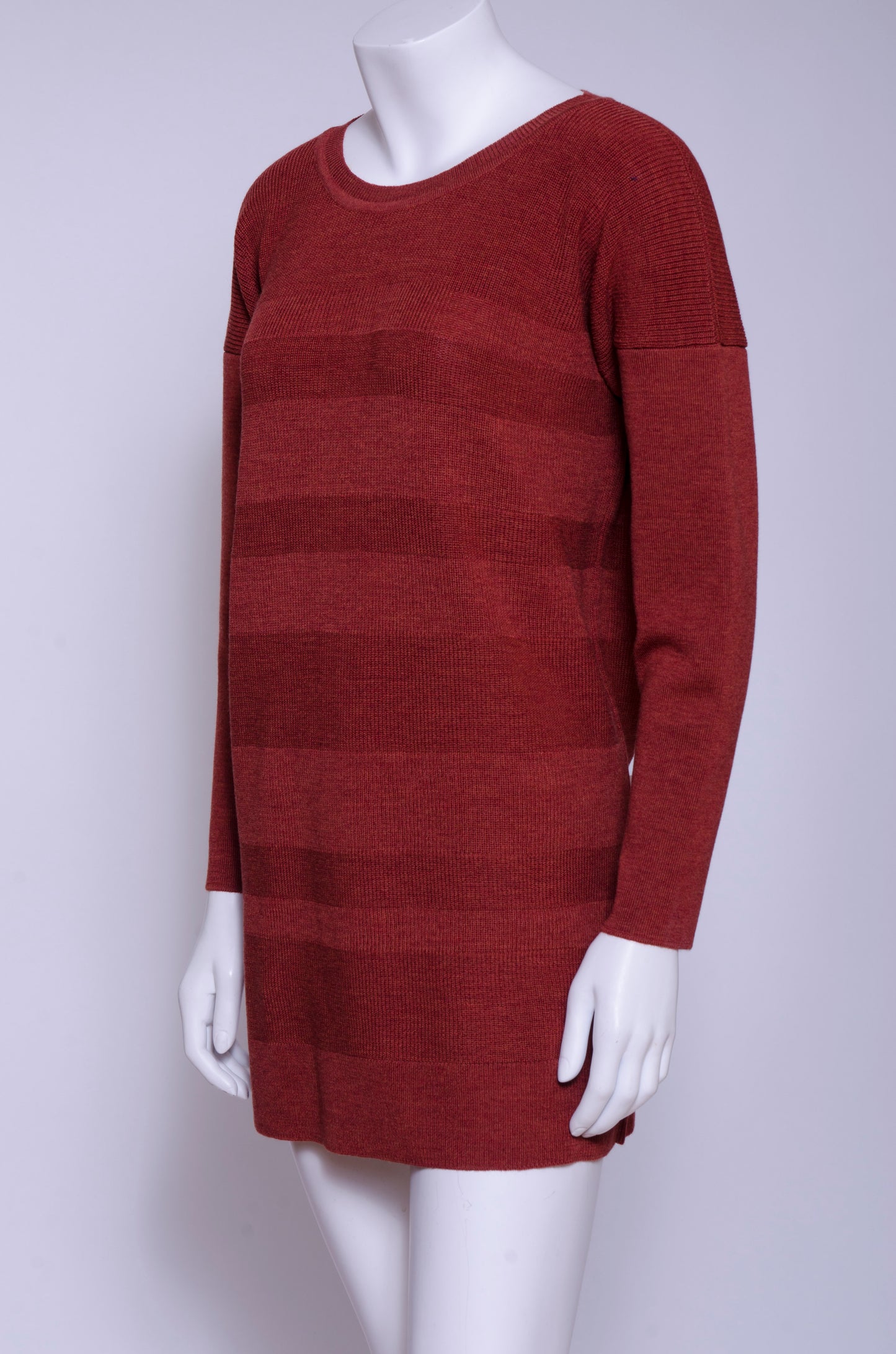 Kamilla lang genser med strukturstrikk